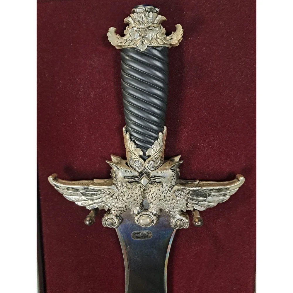 Treasure Of The Griffen Dagger by Greg Hildebrandt For FranklinMint DnD Cosplay